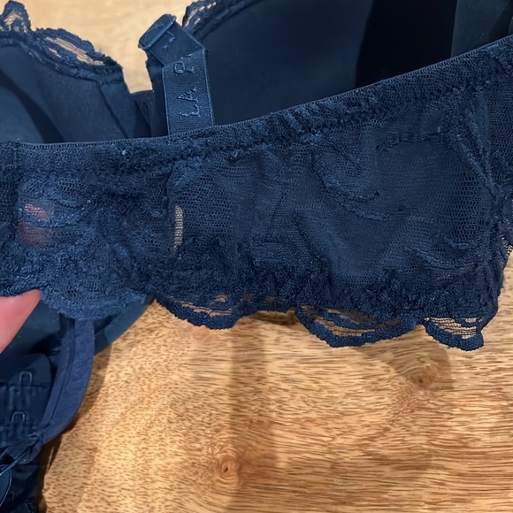 Navy Blue Underwire La Perla Bra - Size 34E - Picture 5 of 6